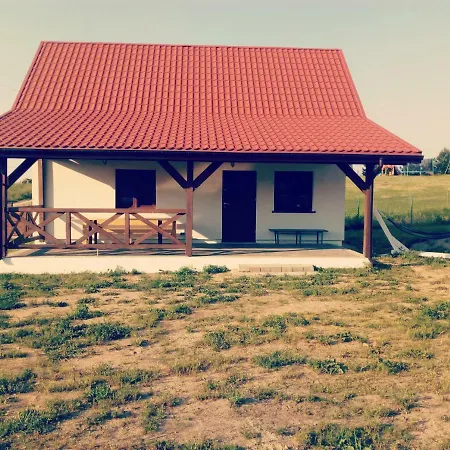 Villa 102 *